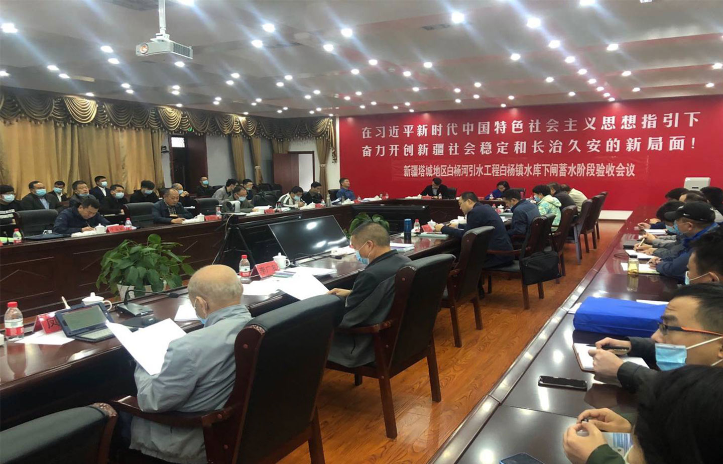 塔城白杨河水库下闸蓄水验收